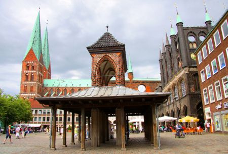City Taxi Lübeck, Lübeck, Hilfsbereitschaft, Mitfahrer, Taxifahrer, Unternehmen, Höflichkeit, Privatkunden, Partner, Zentrale